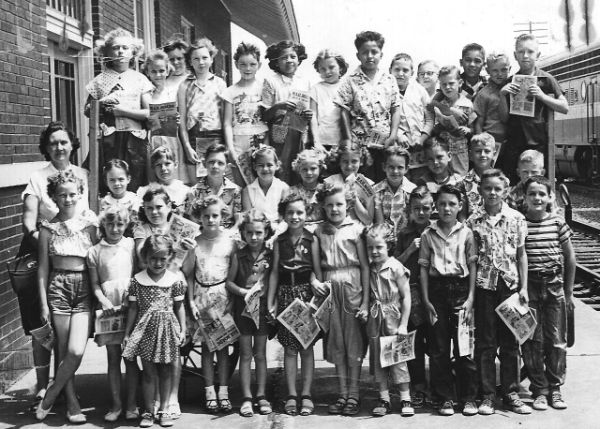 Mrs. Daniels 3rd grade class train trip in 1953 to Eastland