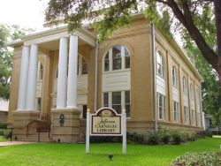 Carnegie Library building in Jefferson