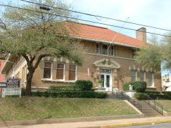 Carnegie Library building in Tyler